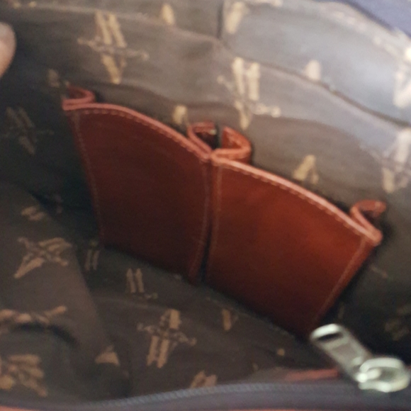 Hand tooled leather purse - Picture 5 of 8